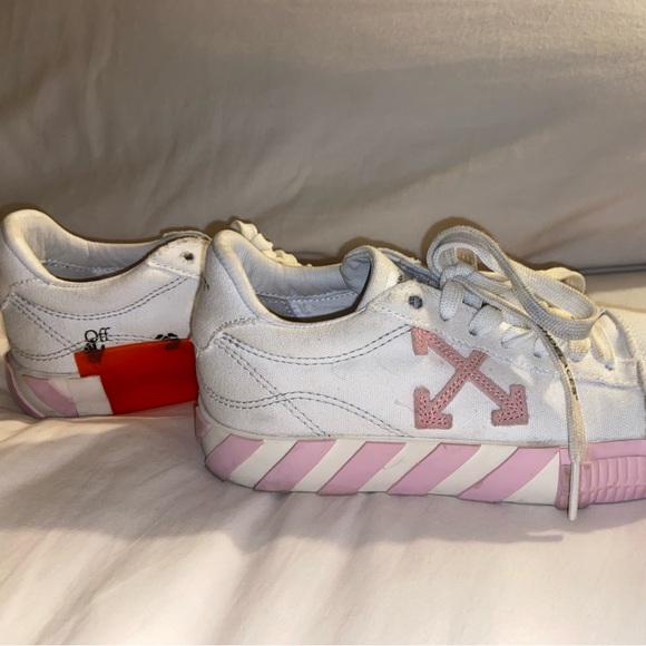 OFF WHITE SHOES - Picture 1 of 2